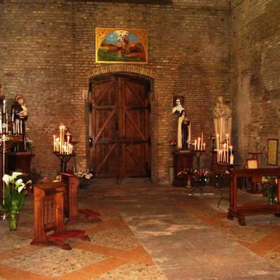 Dans l'église Saint Jean Baptiste.