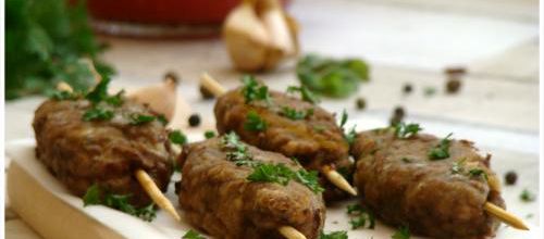 KEFTAS DE BŒUF ÉPICÉS 