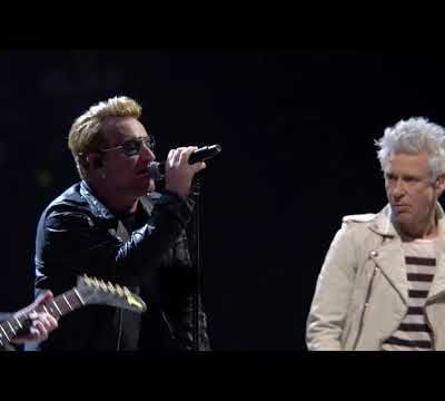 Voir : U2 en concert à Paris (6 décembre 2015, Accord Hotel Arena)