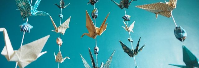 Projet participatif : un mobile origami pour notre bébé !