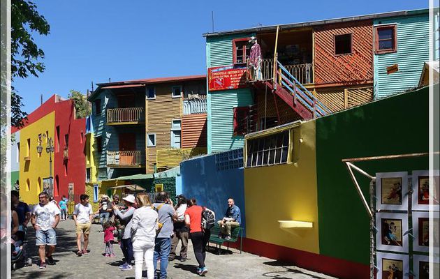 Premières images de notre voyage : les couleurs de la rue Caminito - Buenos Aires - Argentine