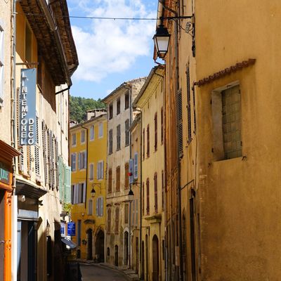 Visiter COTIGNAC dans le Var