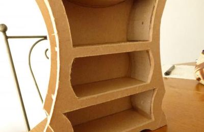 Petit mobilier pour l'exercice de la sorcellerie....