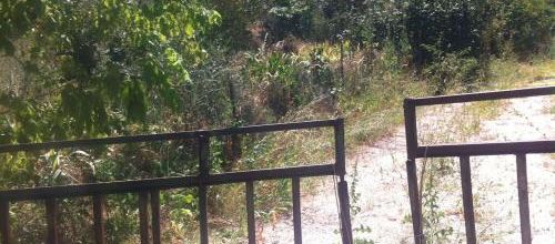 Propriété rurale et routière livrée aux promoteurs - Rousset