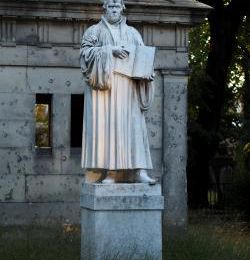 Berlin by cemetery