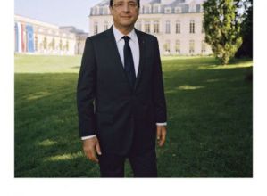 Portrait officiel de Hollande par Depardon : ça marche ou ça cloche ?