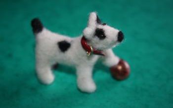 Un petit chien :