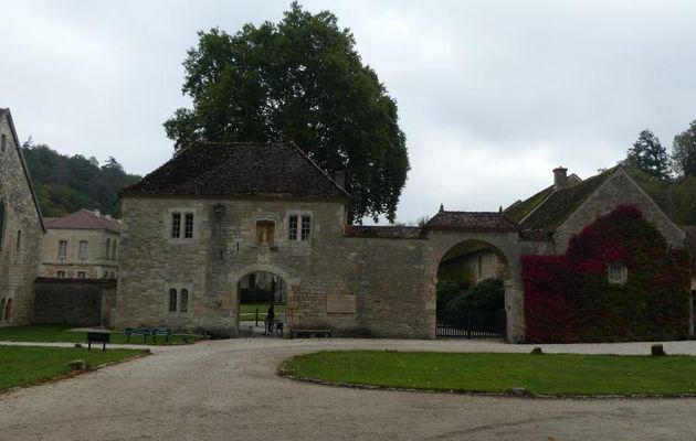  ABBAYE  CISTERCIENNE  DE  FONTENAY