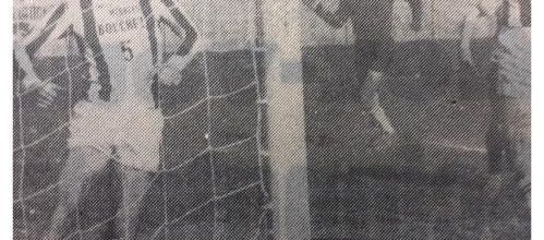 The Story 74/75-8 : Nouvelle épreuve pour le Crufc devant le stade Héninois