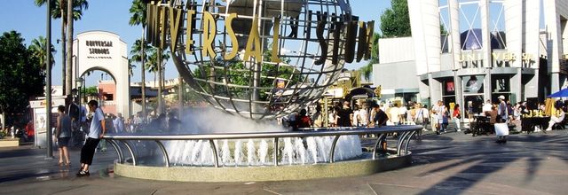 La création d'Universal