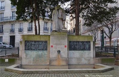 Montmartre : Monument à la mémoire de Théophile-Alexandre Steinlen 