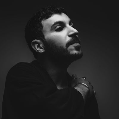 ArtDéco chante A Nouveau son nouveau single et clip officiel - Le Buzz Officiel