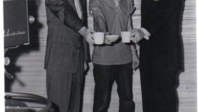 photo gene vincent -chuck thompson (a gauche) DJ