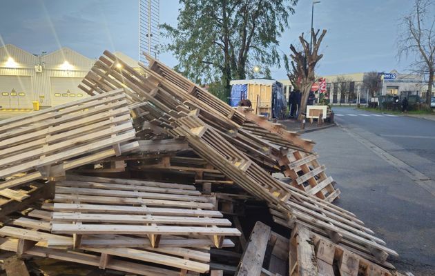 30 eme jour de grève. Aux Boutries, Rien de nouveau !