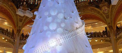 Un sapin en papier pour un Noël extra polaire ! 