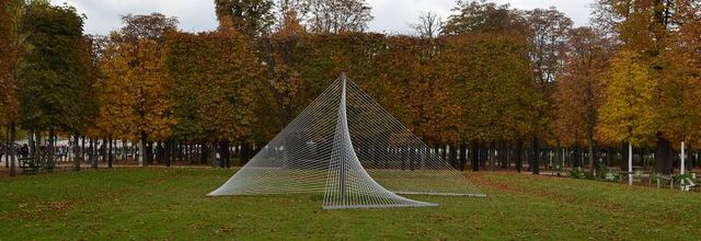 Jardin Des Tuileries : FIAC 2015 : Rayons (Les Tuileries) de Xavier Veilhan 