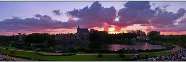 Spectacle du coucher de soleil en attendant le spectacle Cinescénie du Puy du Fou (2012) - 85