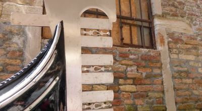 Voyage Venise (5) gondoles, canaux, promenade...
