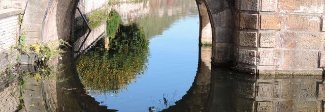 reflets sous une arcade