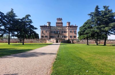 1 er mai 2025 Château de Chignolo Po PV Lombardia Italie