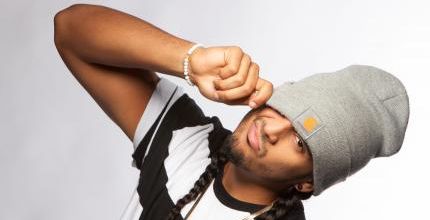Dogg Soso, l'humoriste fait le buzz avec Je les Aime Toutes enfin presque !