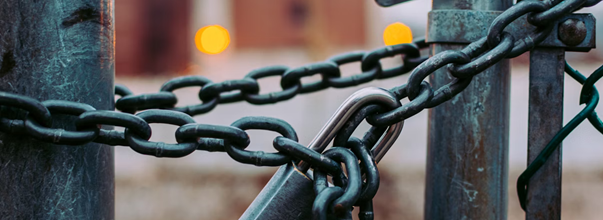 Devons-nous nous claquemurer aussi ? 