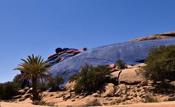 Des roches teintes au Maroc ... 