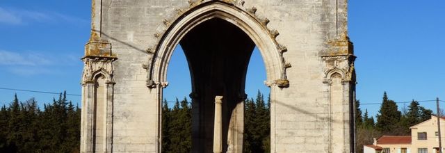 BEAUCAIRE : L'ORATOIRE DE LA CROIX COUVERTE