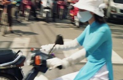 Une autre de ces femmes dans leur armure (Ho Chi Minh, octobre 2007)
