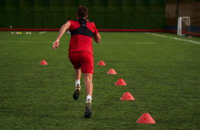 La vitesse au football : conseils, exercices pour vos séances !