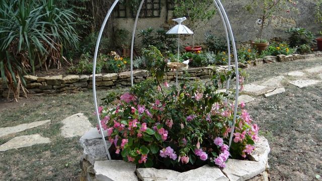 Le Puits de Pierres sèches pour le printemps