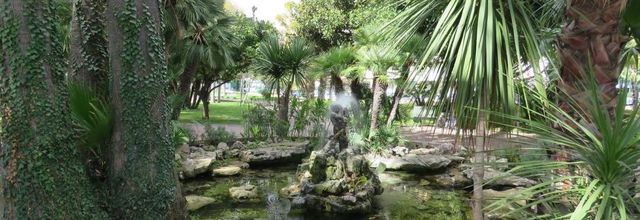 une fontaine à Cannes