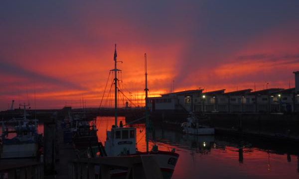 Les couchers de soleil se suivent et ne se ressemblent pas au mois de février