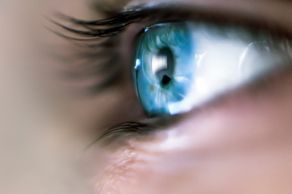 Attention aux dangers des lentilles de fantaisie