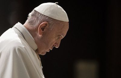 Le Pape invite à confier les peuples en guerre à la Vierge Marie
