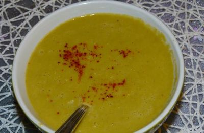 Velouté d\'Asperges au Piment d\'Espelette