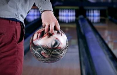 Des boules de bowling sanguinolentes ...