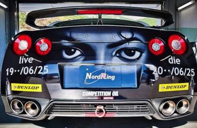 MICHAEL SUR UNE NISSAN GT-R
