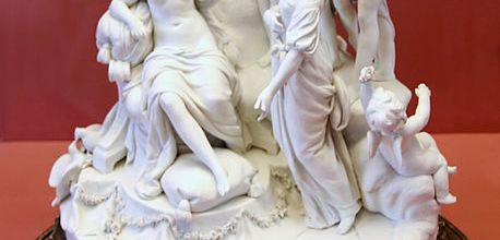 Porcelaines de Sèvres, un art de vivre au XVIIIe siècle
