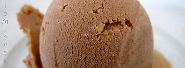Glace pralinée [pralinoise & pralin en poudre] sans crème !