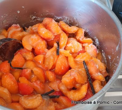 Confiture Abricots  - Vanille -- Romarin 