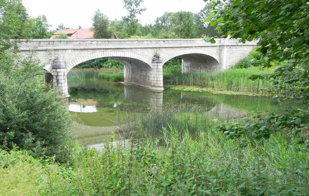 Le village d'Oye et Pallet  dept 25300