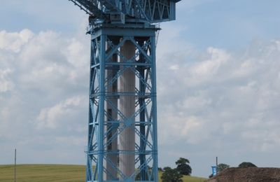 grues cantilever