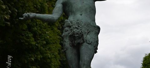 Jardin du Luxembourg : L'acteur Grec