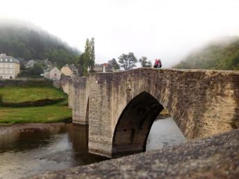 Estaing / Golinhac 16km