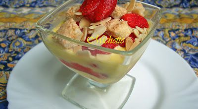 Verrine tiramisu aux fraises et amande