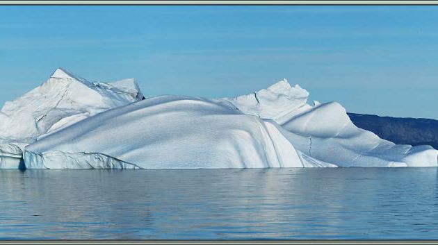 L'Austral a levé l'ancre, très rapidement nous laissons les derniers icebergs derrière nous - Ilulissat - Groenland