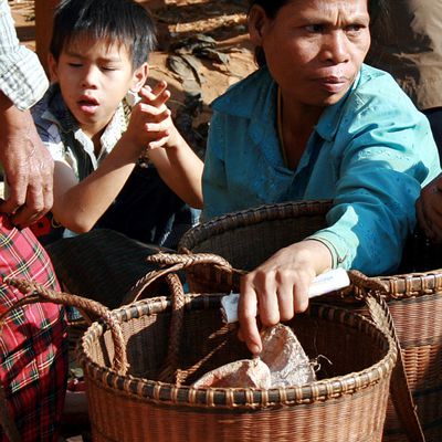 Marché de Banlung - Rattanakiri - Cambodge (Scan de photos papier)