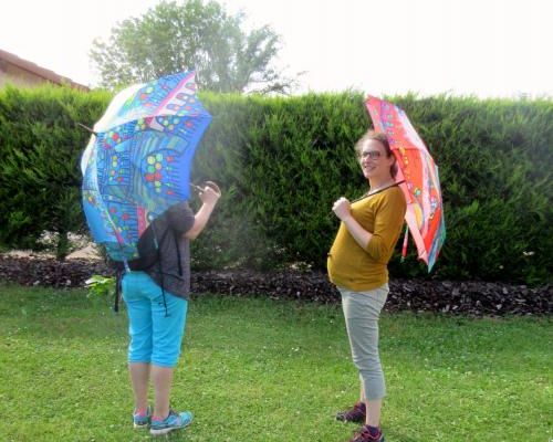 Parapluie et ventre rond !