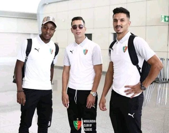 Départ du Mouloudia pour Rennes Stage d'intersaison 